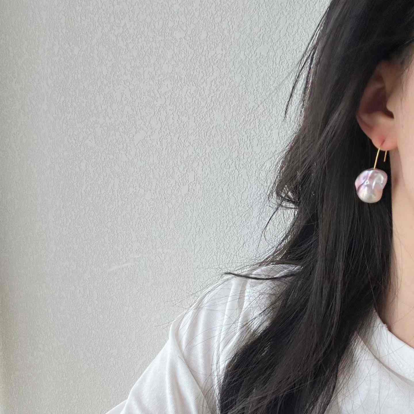 IRIDESCENT BAROQUE PEARL DROP EARRINGS