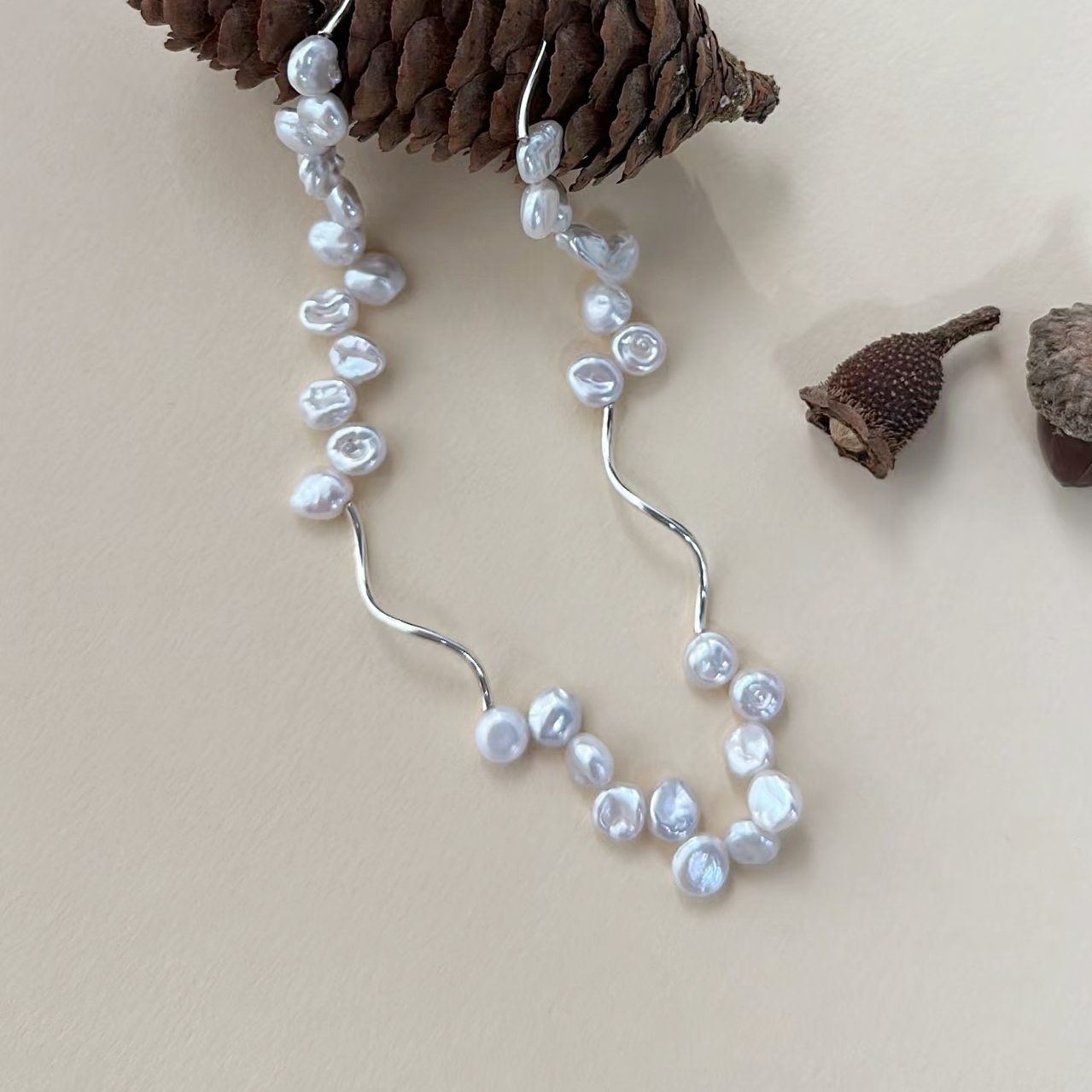 「 SWAY 」 NECKLACE