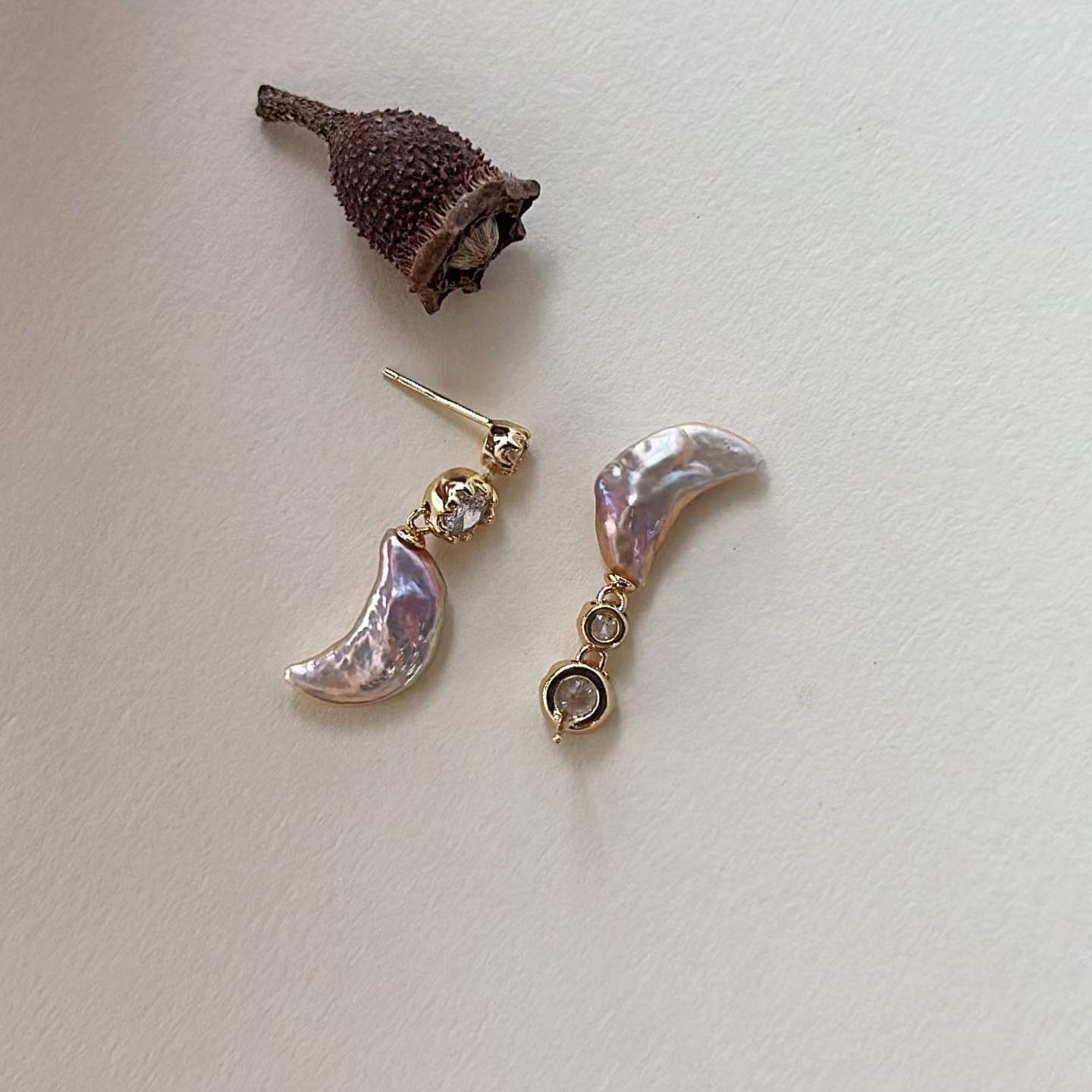 「 STARLIT MOON 」EARRINGS