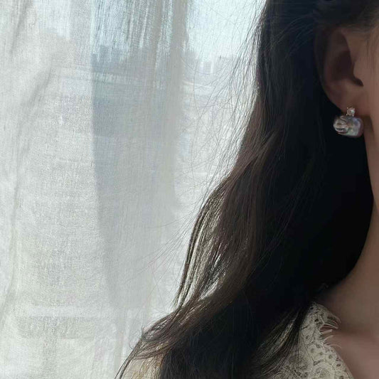 「 DUSK 」 STUD EARRINGS