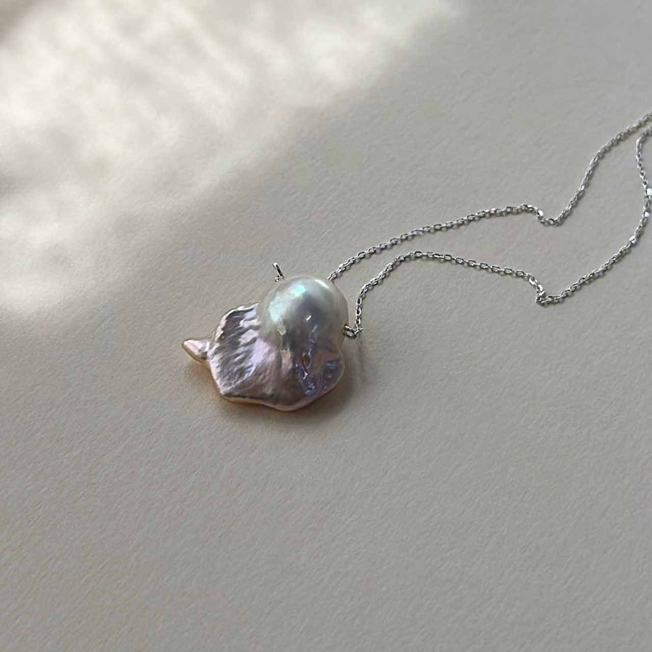 「 FIN 」NECKLACE