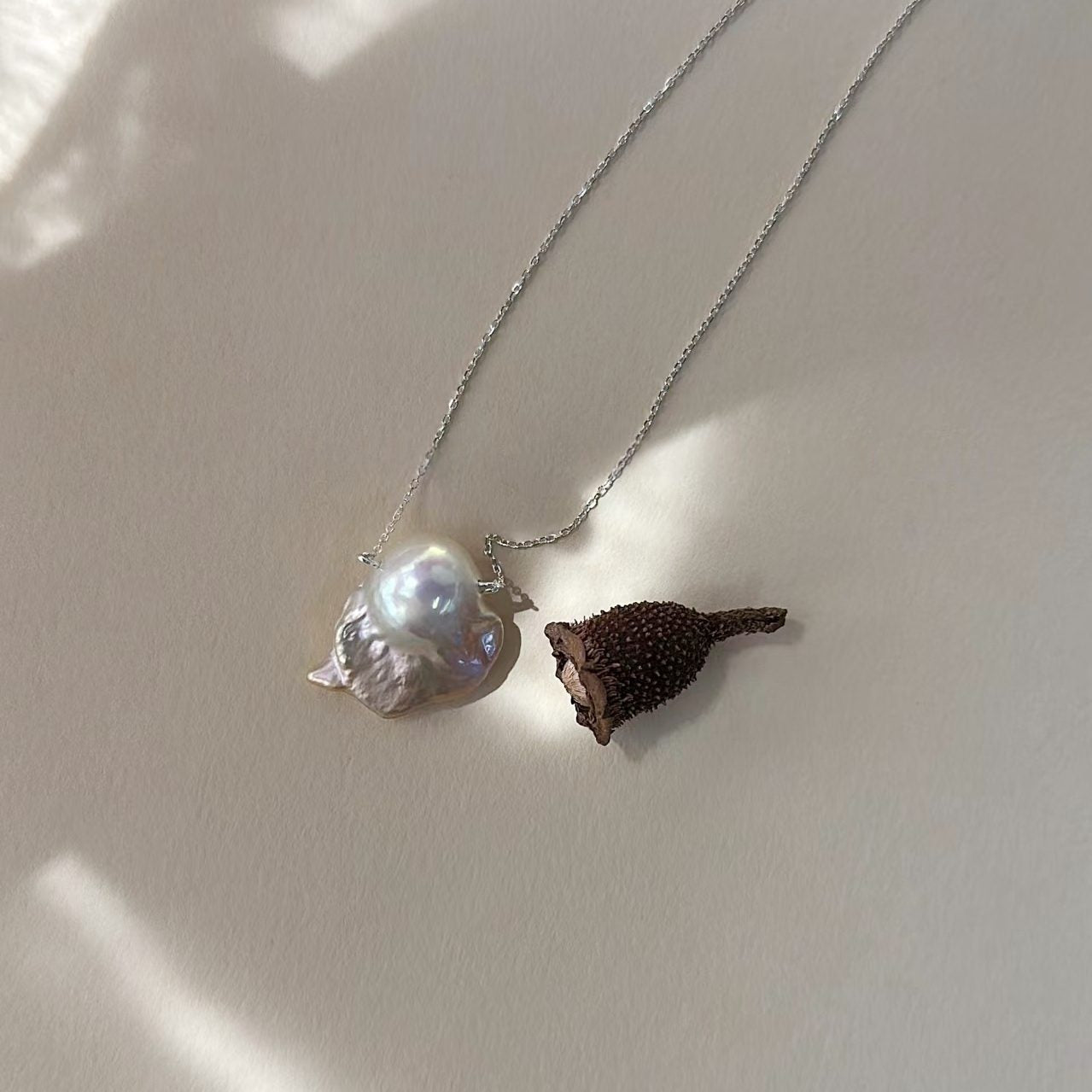 「 FIN 」NECKLACE