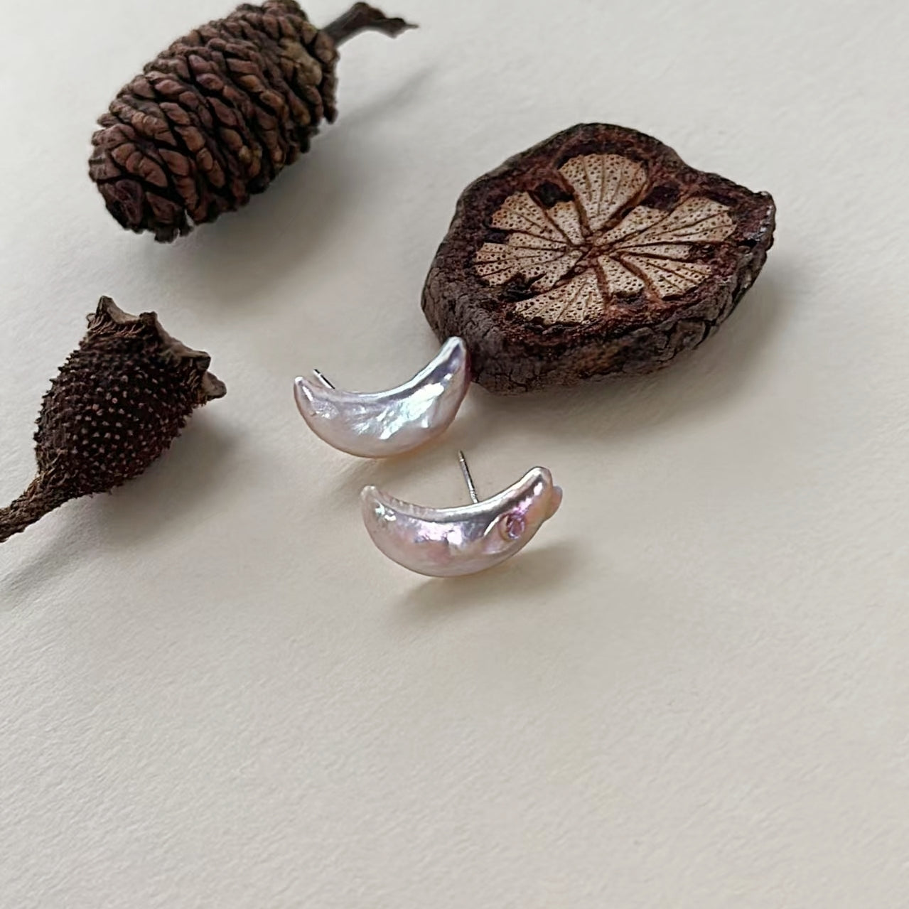 「 CRESCENT WHISPER 」EARRINGS