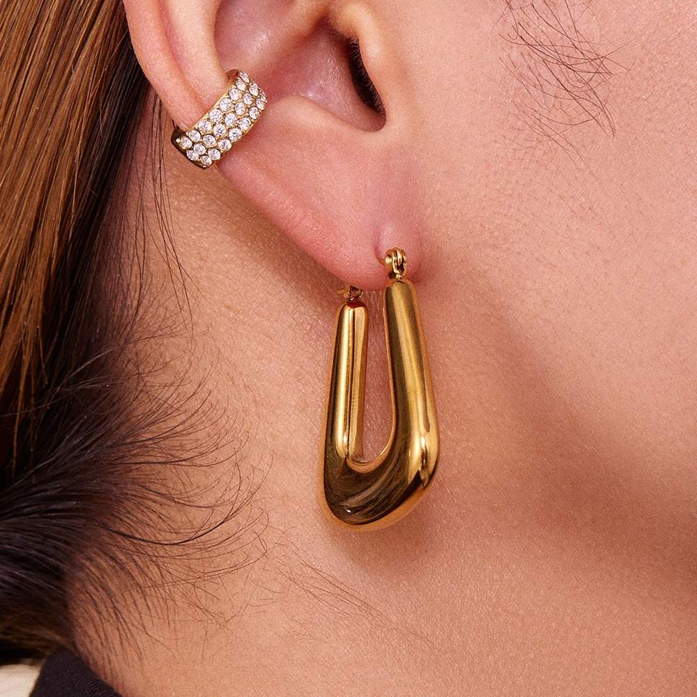 GEOMETRIC U-SHAPED EARRINGS