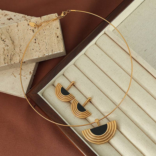 SEMICIRCULAR PENDANT NECKLACE & EARRING SET