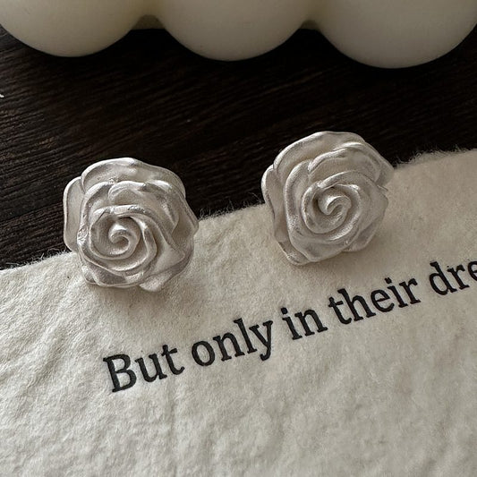 MATTE ROSE EARRINGS