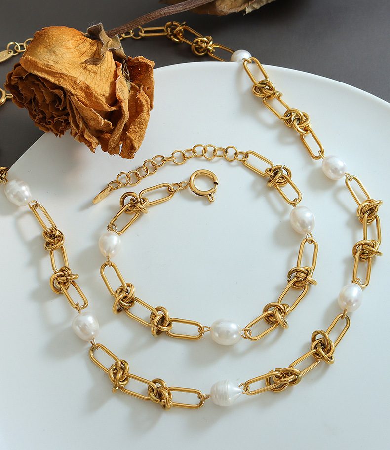 KNOTTED NECKLACE & BRACELET SET