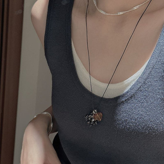 LONG BLACK GRAPE NECKLACE