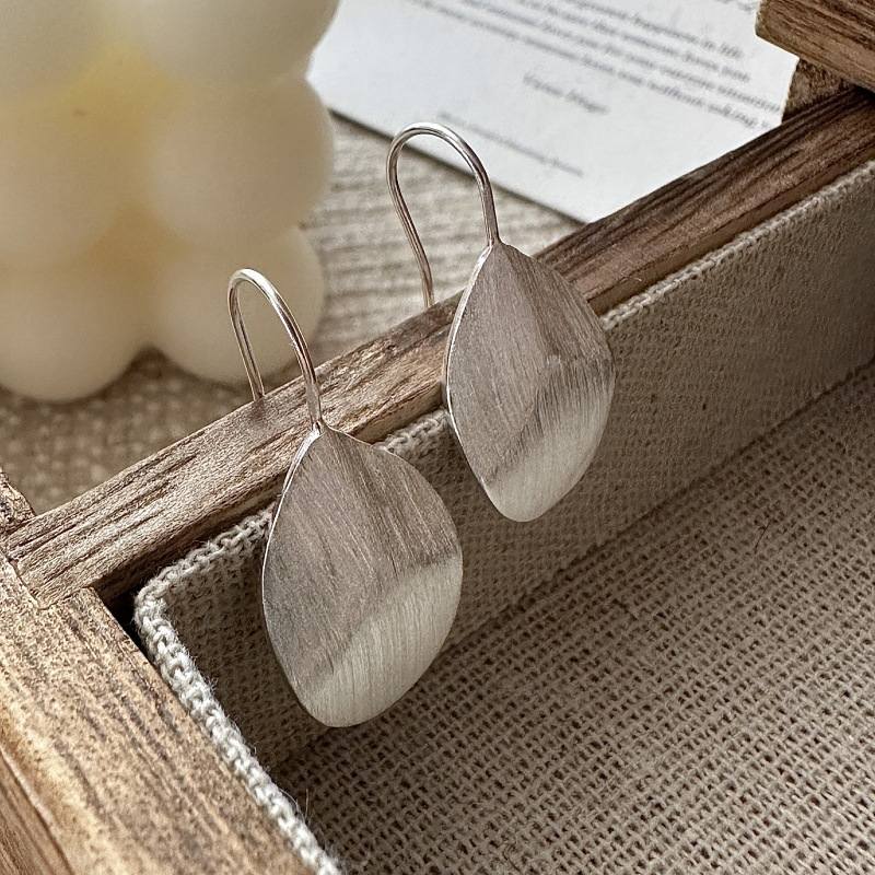 BRUSHED FALLEN LEAF EARRINGS