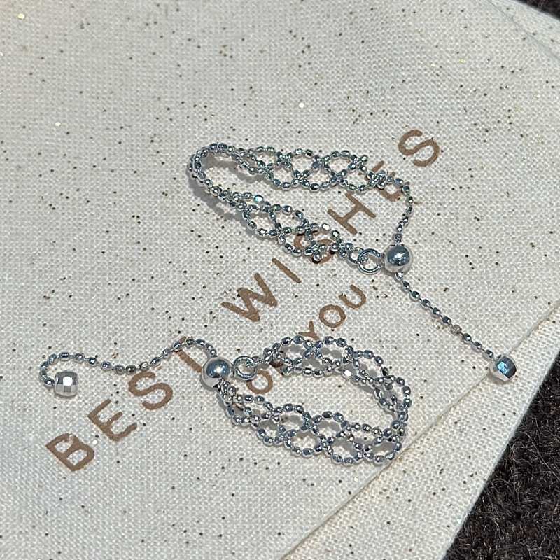 MINIMALIST LACE PULL-TO-ADJUST RING