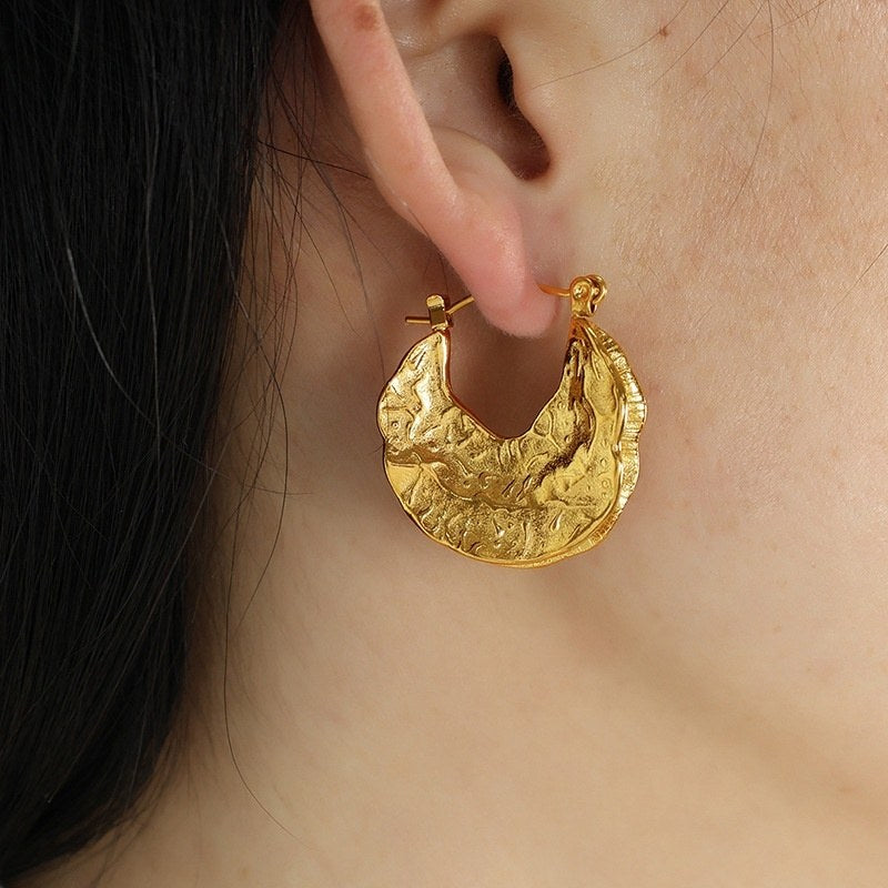 RUCHED LEAF EARRINGS