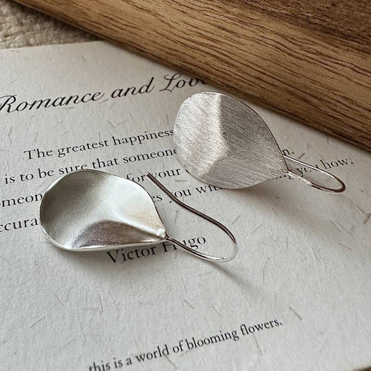 BRUSHED FALLEN LEAF EARRINGS