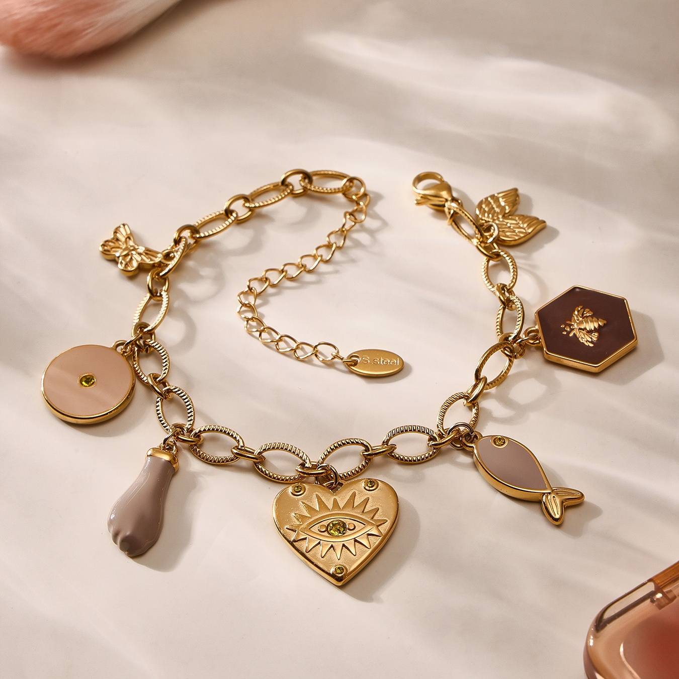 DEMON'S EYE OIL-DROP PENDANT BRACELET