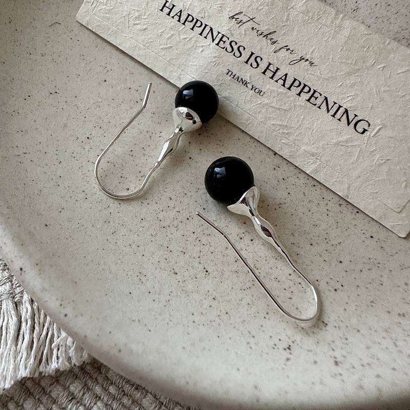 BLACK AGATE PENDANT EARRINGS