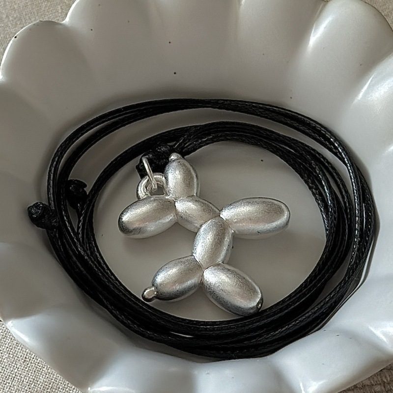 BALLOON DOG PENDANT NECKLACE