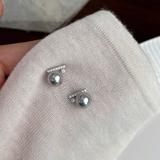 SINGLE PEARL PAVÉ BALANCE BEAM EARRINGS