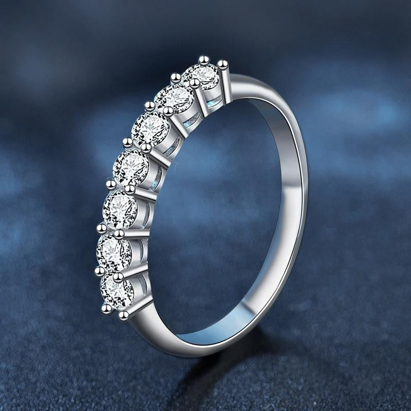 Moissanite-set S925 Sterling Silver Ring