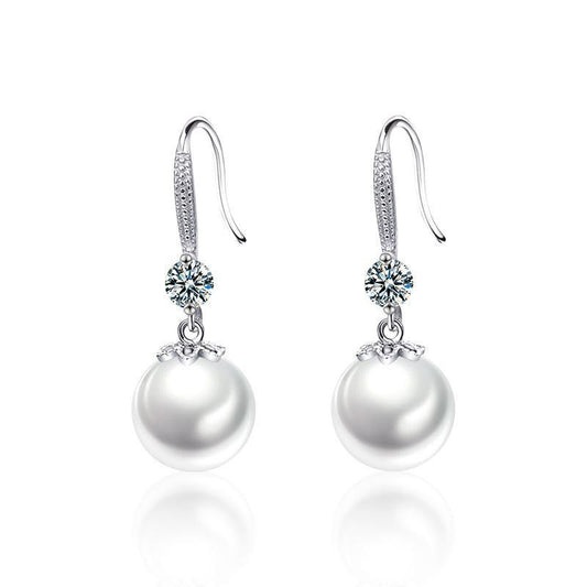 Pearl Earrings Inlaid with Moissanite