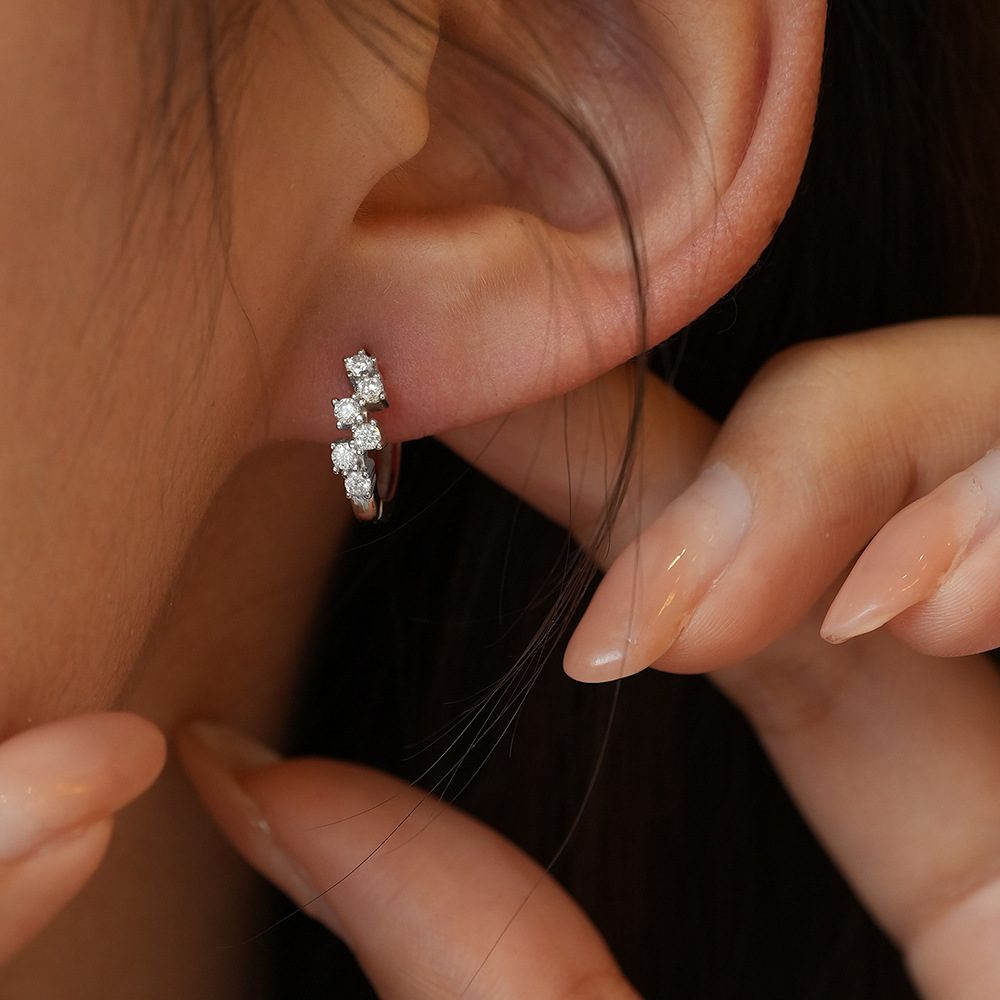 ALTERNATING STAR HOOP EARRINGS
