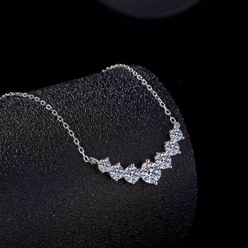 7-Moissanite Pendant Necklace in S925 Sterling Silver