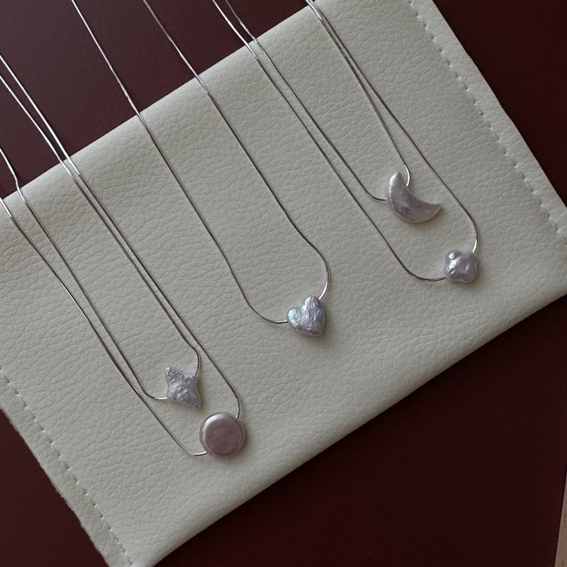 BAROQUE PEARL PENDANT NECKLACE