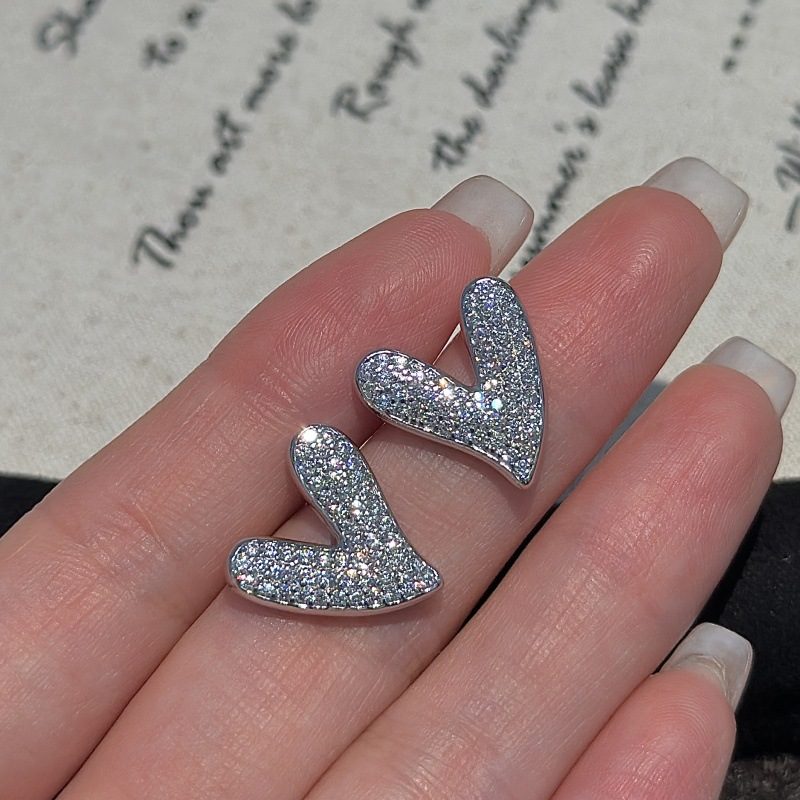 LUMINOUS HEART EARRINGS