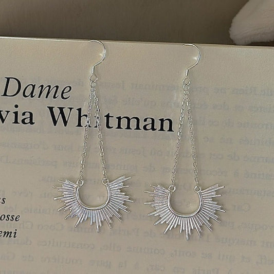 LONG FAN-SHAPED EARRINGS