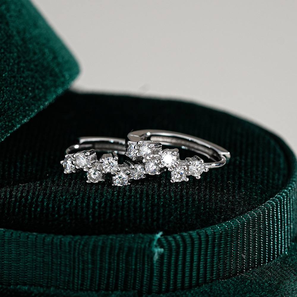 ALTERNATING STAR HOOP EARRINGS