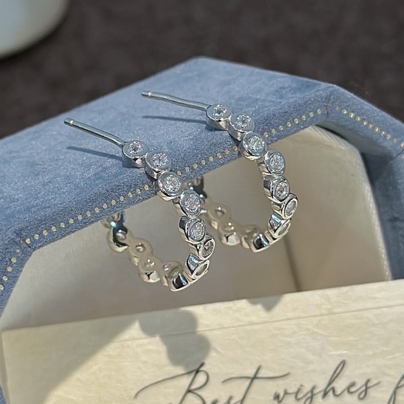 GEOMETRIC WAVE EARRINGS