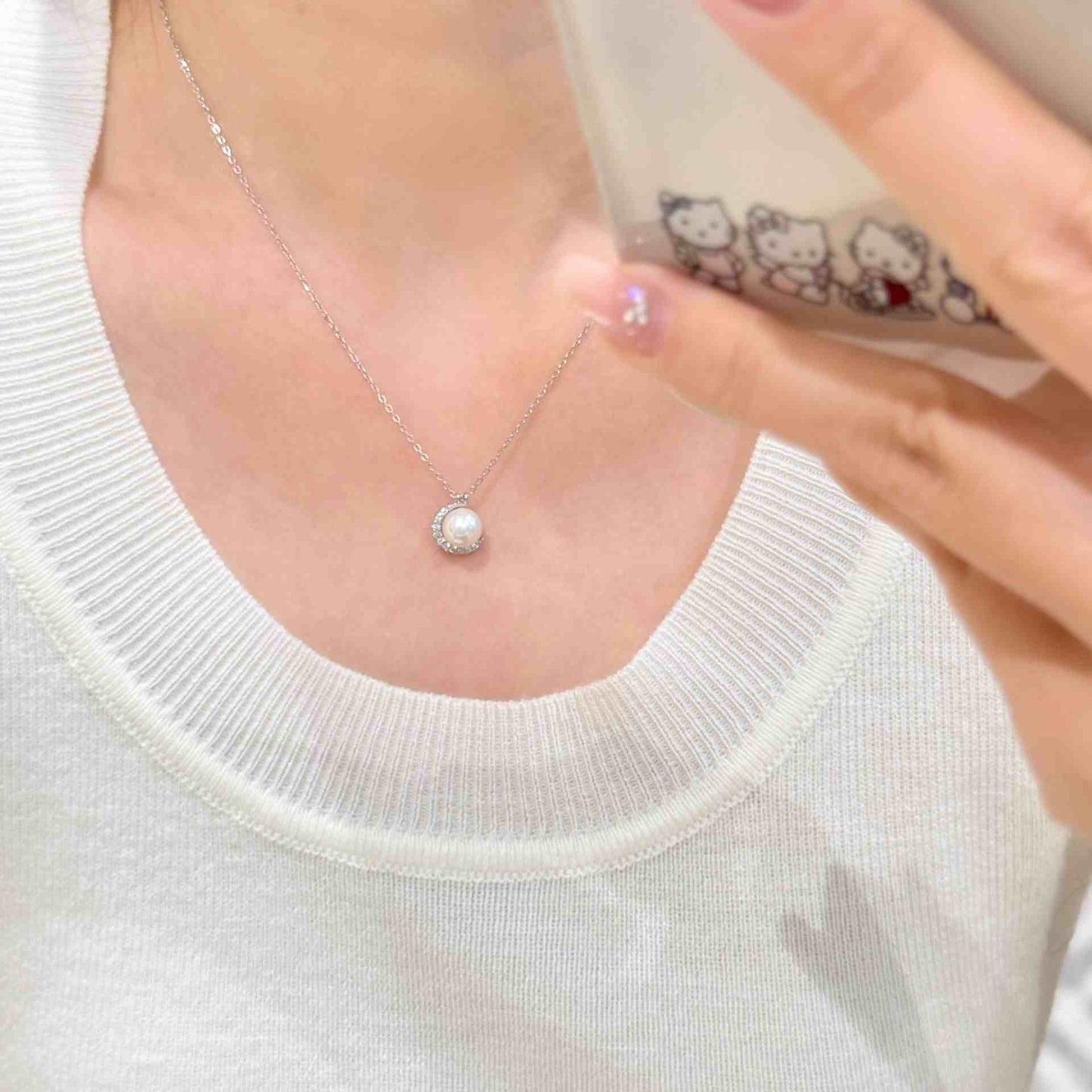CRESCENT MOON EMBRACING PEARL NECKLACE