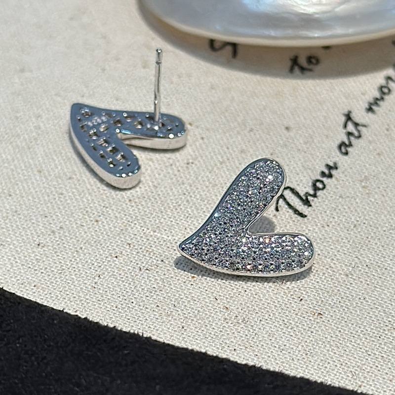 LUMINOUS HEART EARRINGS