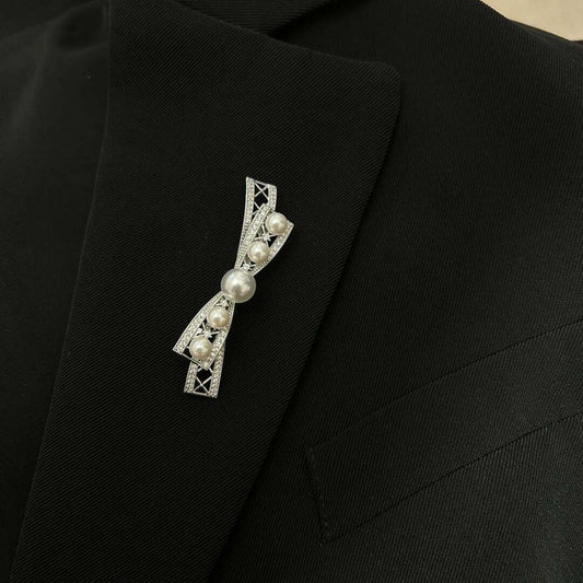 BOW PEARL BROOCH