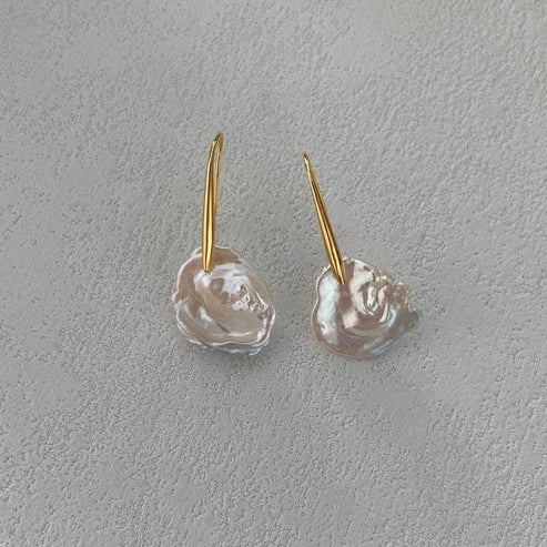PETAL DRIFT BAROQUE EARRINGS