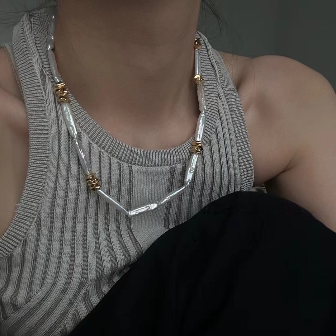 GOLDEN RHYTHM BAROQUE PEARL NECKLACE – LeBonFindr